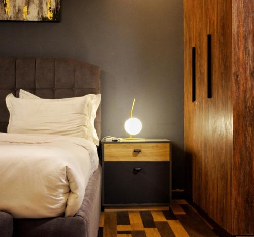 PRESIDENTIAL PENTHOUSE ONE BED APARTMENT - GOLDCREST MALL AND RESIDENCY By ALVIS SUITE - image 7