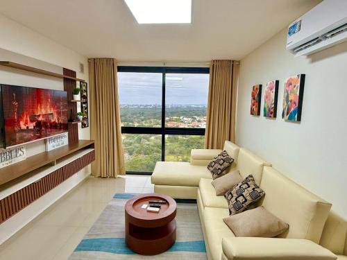 Luxury 2 and 2 apartment with lots of amenities