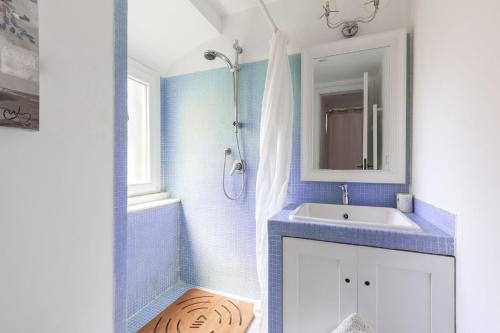 Charming Colosseo Apartment - image 6