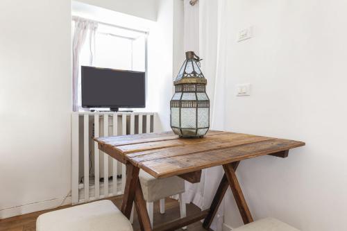 Charming Colosseo Apartment - image 8