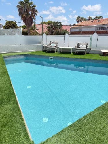 Seafront Dream Villa with Private Pool Herzliya – khách sạn tại Trung tâm thành phố Herzliya