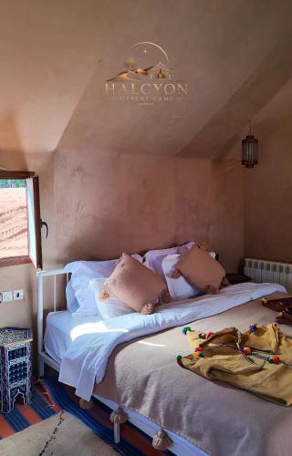 Halcyon Luxury Camp – khách sạn tại Ksar Tanamouste