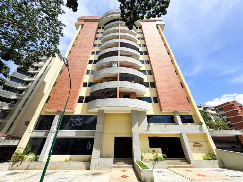 Spacious & Convenient, Comfortable Apartment In La Campina, CCS in La Florida