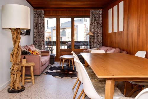 Tignes duplex 8-10 p avec parking – khách sạn tại Val Claret