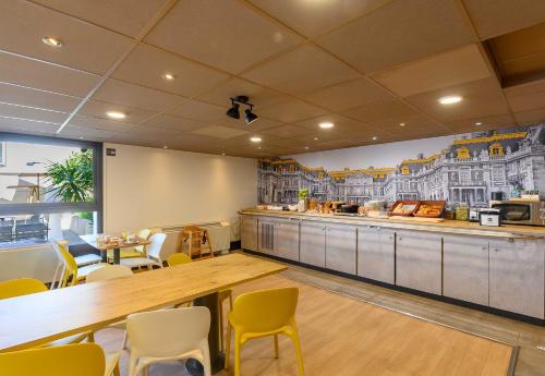 B&B HOTEL Versailles Le Chesnay in Le Chesnay