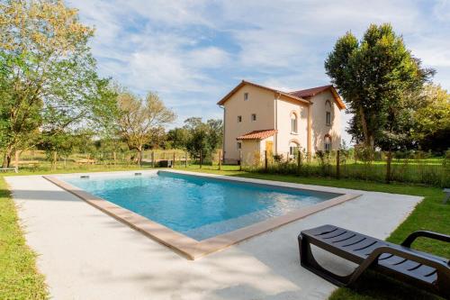 Arpent, la pause nature et piscine in Creches-sur-Saone