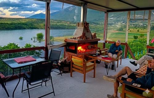 SuperPanorama GuestHouse in Rubik