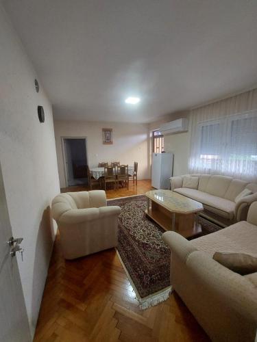 ห้องพัก, Ariana Guest House in พริซเซ่น