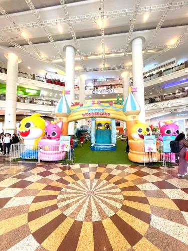 PARIPAS POTONG AT TIMES SQUARE kl - image 3