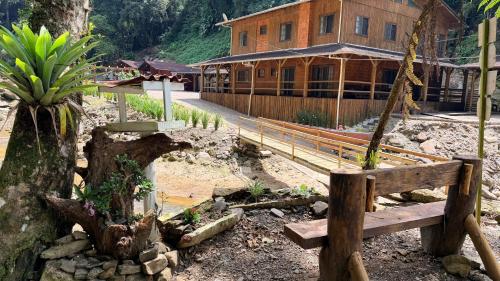 Casa no sítio três cascatas