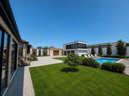 PoolSummerHouse in Novxanı