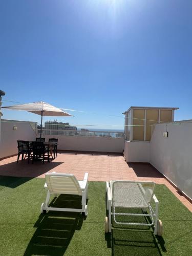 Espectacular Ático con TERRAZA privada, PISCINA y PARKING en Fuengirola