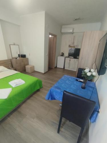 Oasis luxury apartments in Keramoti