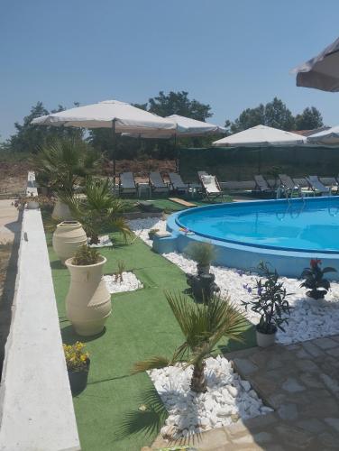 Oasis luxury apartments in Keramoti