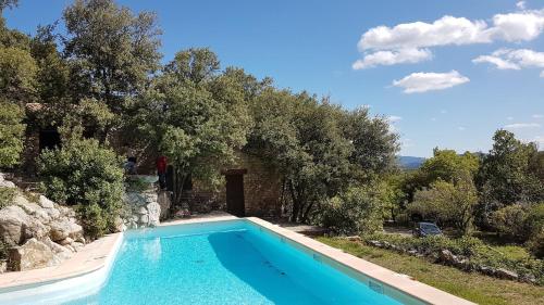 Large quiet stone house with pool in Saint-Andre-de-Bueges