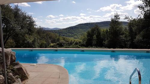 Large quiet stone house with pool in Saint-Andre-de-Bueges