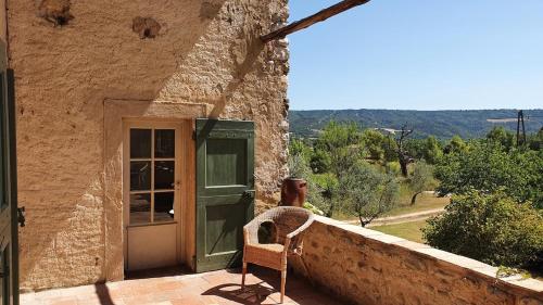 Balkons/terase, Mas provençal avec piscine pour vacances en famille ou amis (Mas provencal avec piscine pour vacances en famille ou amis) in Estoublon