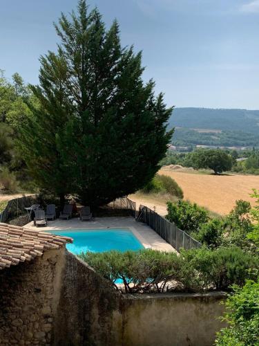 Mas provençal avec piscine pour vacances en famille ou amis (Mas provencal avec piscine pour vacances en famille ou amis) in Estoublon