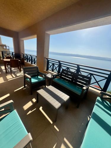 Samarah E 25 full Deadsea view resort – khách sạn tại Sowayma