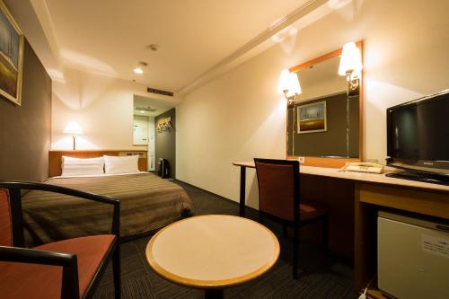 room detail thumbnail 1