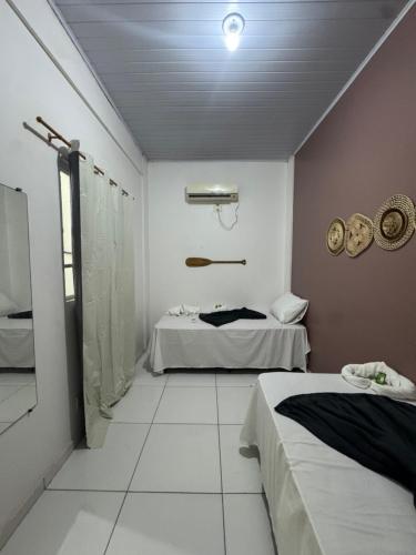 2 twin beds