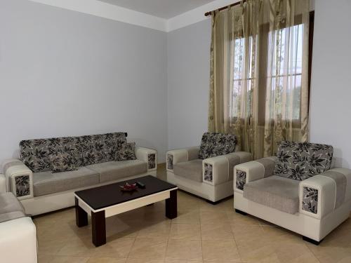 Spacious Villa Near Airport Tirana - Preza Area in Fushë-Krujë