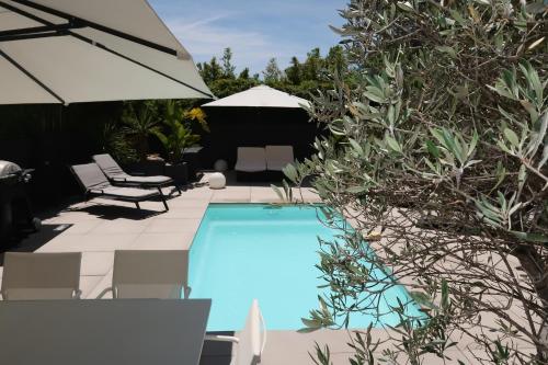 Villa avec piscine privative in Trois Moulins