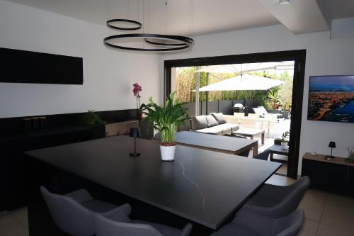 Villa avec piscine privative in Trois Moulins
