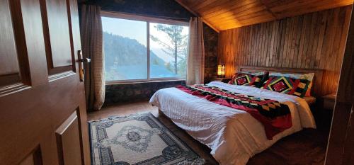 Haven Lodge Mushkpuri Heights, 5BR Holiday Home in Dunga Gali in Dunga Gali
