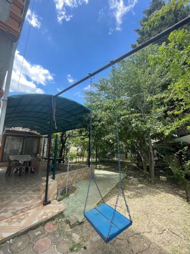 Kert, Günlük kiralık eşyalı villa (Gunluk kiralık esyalı villa) in Yeniçiftlik