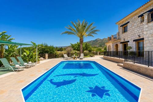 Villa Chrisandria – khách sạn tại Argaka