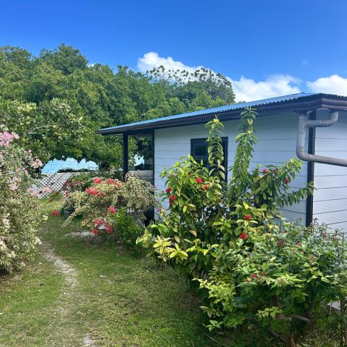 LE FARE ITI Bungalow climatisé en bord de lagon à Tiputa Rangiroa - Demi-pension & vélos gratuits – khách sạn tại Tiputa