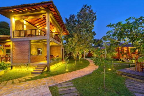 נוף חוץ, Karunakarala Ayurveda Resort in Negombo