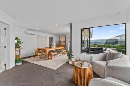 Pataka Lookout - 3 bdrm, walk to the lake – khách sạn tại Khac