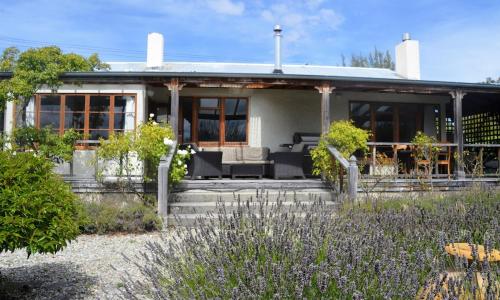 Cosy Cottage in stunning Wanaka close to Town – khách sạn tại Khac