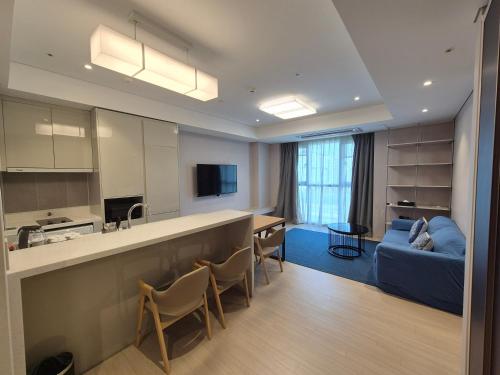 Incheon Airport Global Hotel & Suites (Unseo Station) in Incheon