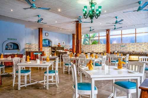 Restoran, Resort Terra Paraiso Goa - A Beach Resort & Spa Calangute in Calangute