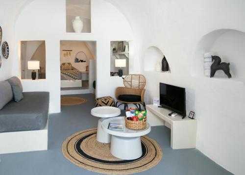 Little Rock Villa - Oia 4
