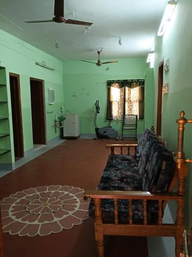 Aiswarya illam in 吉登伯勒姆