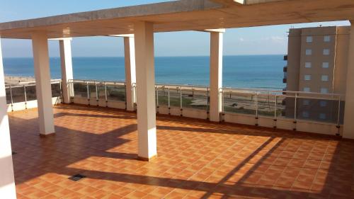 Apartamentos Acropolis 3000