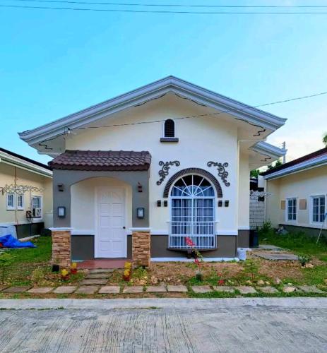Angel's Staycation – khách sạn tại Carmen