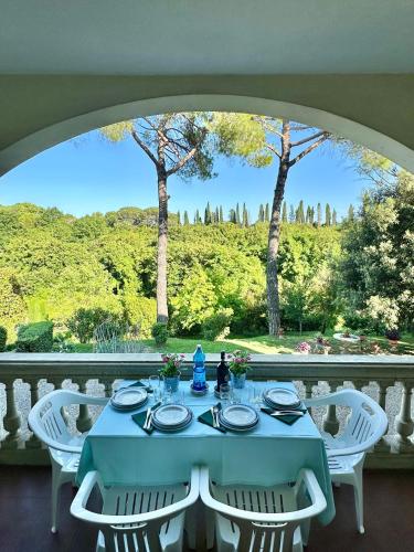 Villa dei Pini in Монтополі в Валь Д"Арно