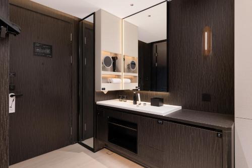 Atour Hotel Hangzhou Linping Century Park - image 5