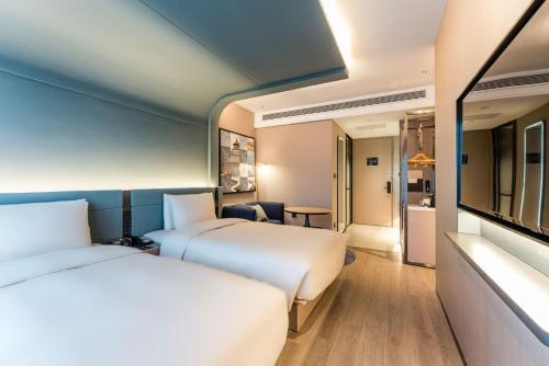 room detail thumbnail 1