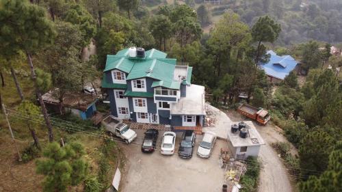 Hill Side Inn Shimla – khách sạn tại Jubbarhatti