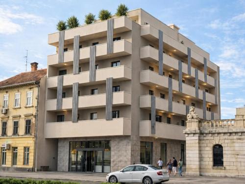 Фасада на хотела, Sunday Residence Split in Сплит