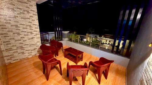 Sky Haven Resort - Private Pool Villa near ECR in Edaikazhinadu