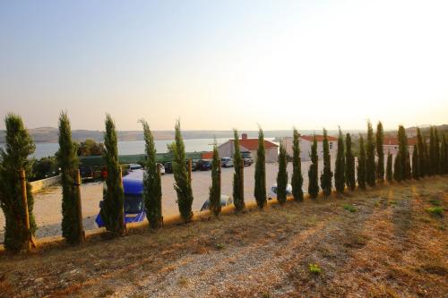 Hotel Lucija - image 6