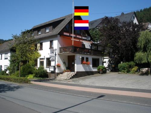 Apartment Panoramablick 85 m2 5 persoons in Lennestadt
