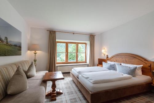 Hotel Blaue Gams Room Type - Double Room with Mountain View